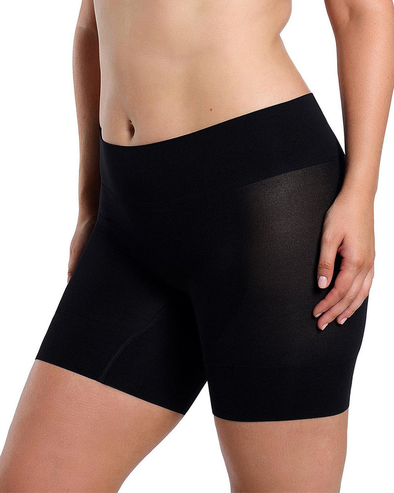 CURVESQUE ANTI CHAFING BLACK SHORT
