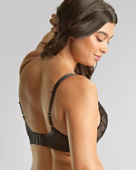 AMOUR BLACK WIRE FREE BRA