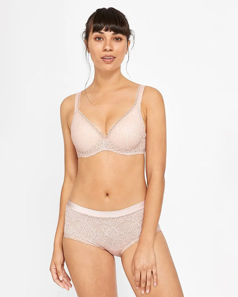 Barely There Contour Bra